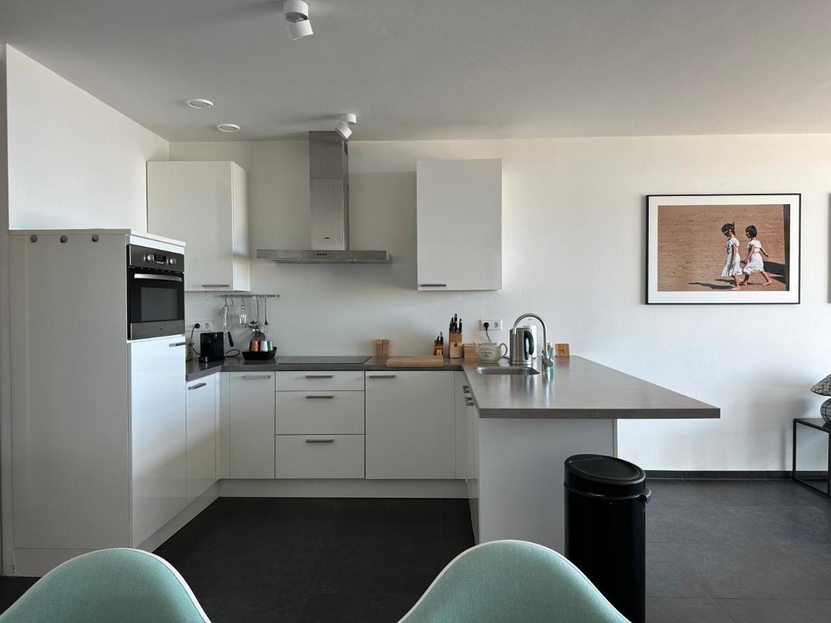 Appartement Met Frontaal Zeezicht In ブルーメンダール エクステリア 写真